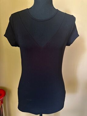 VENUS Classic Black Women's Crewneck Tee